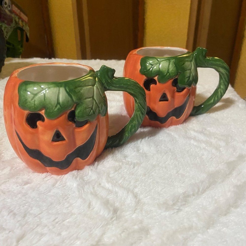 Vintage Ceramic Pumpkin Jack-o-lantern Mugs Set of 2
